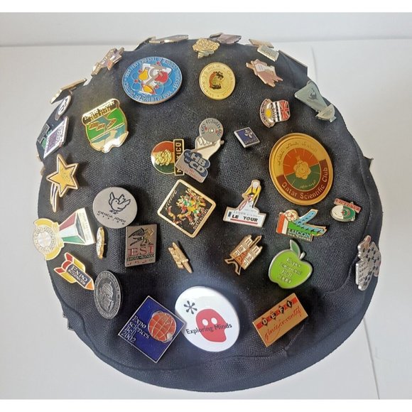 Vintage Pins LOT all Over the World 1998 CWSF Canada Wide Science Fair on Hat - Picture 1 of 15